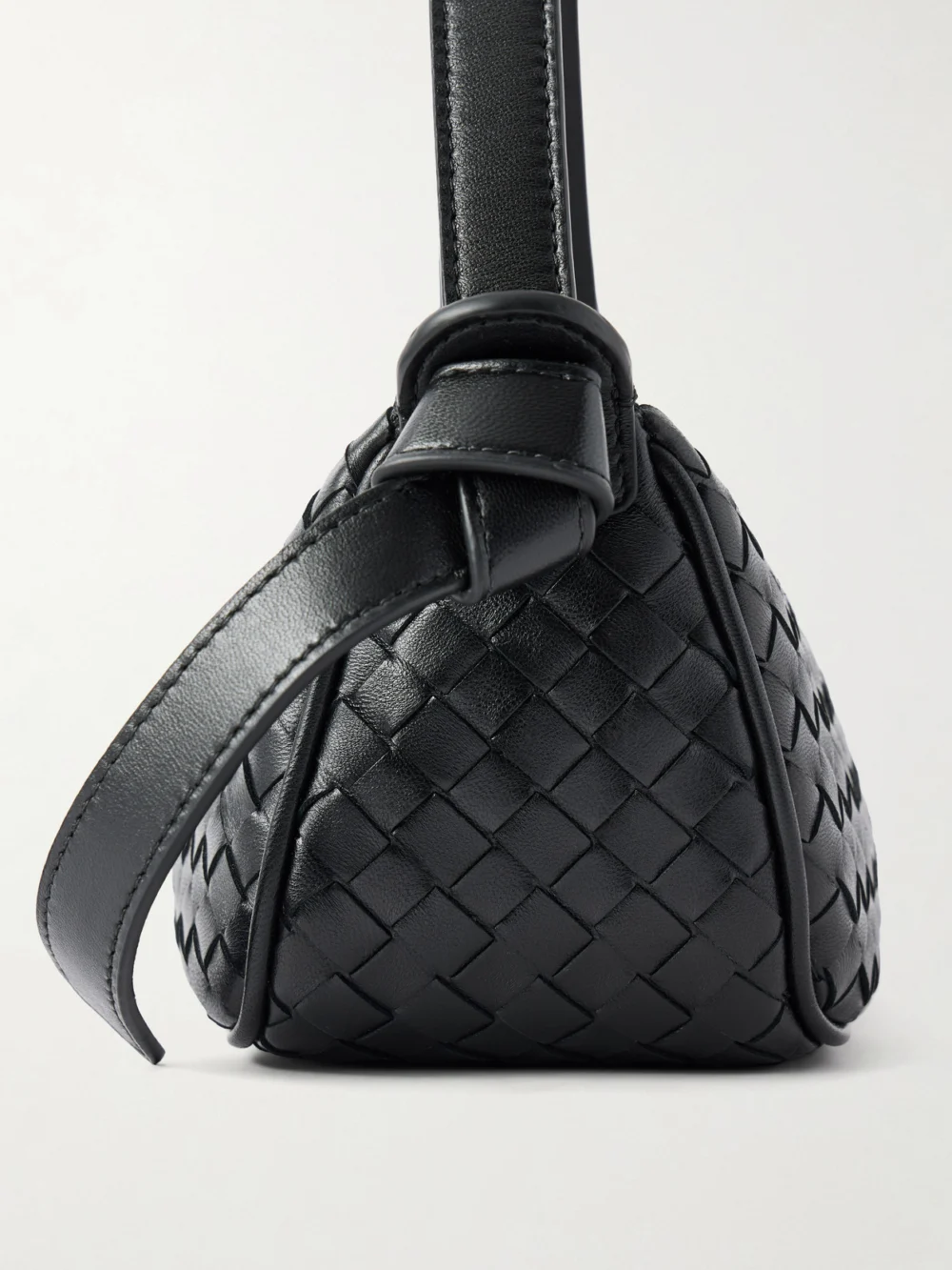 Close-up detail of the Bottega Veneta Nodo Intrecciato Leather Shoulder Bag