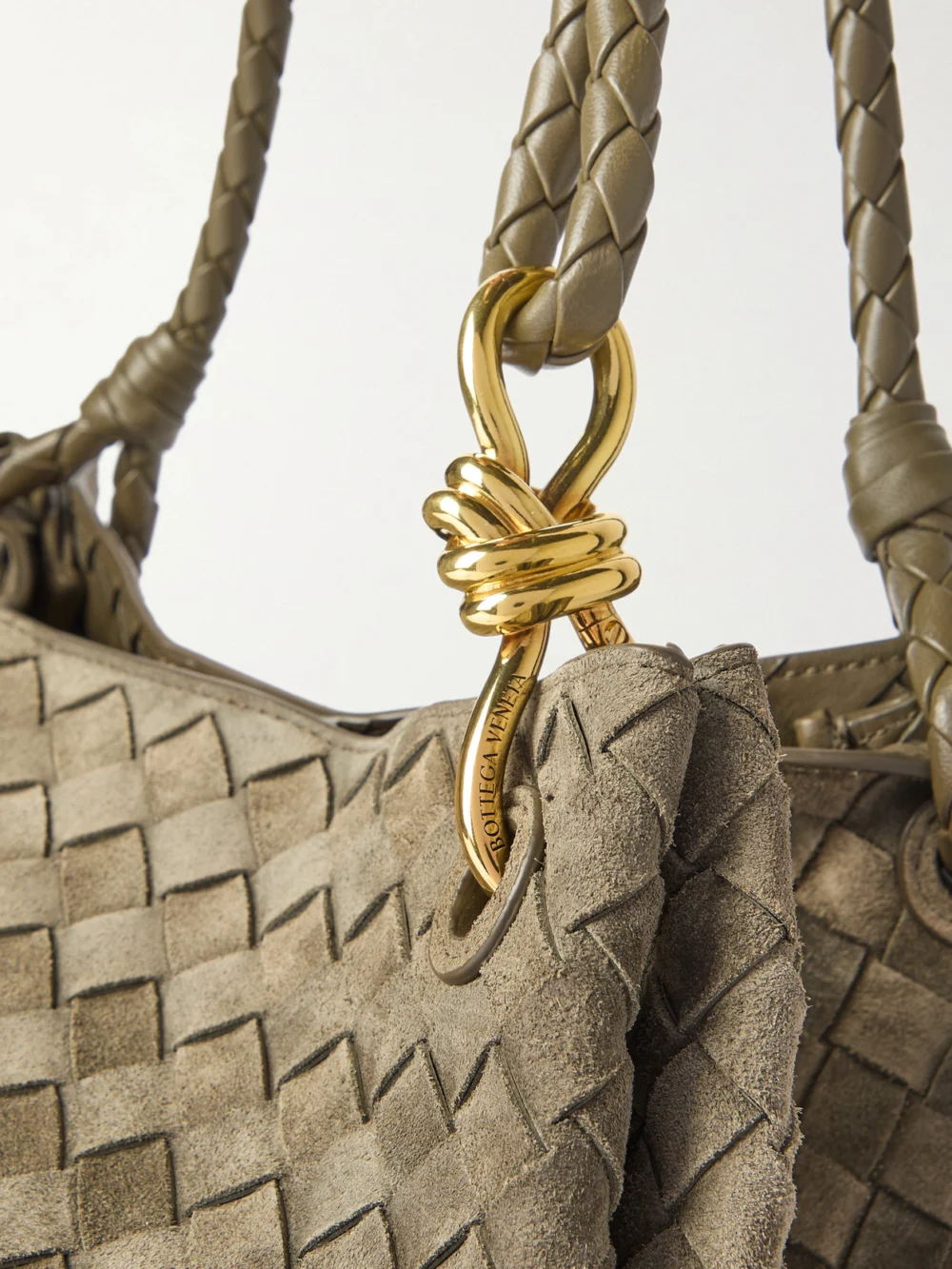 Close-up detail of the Bottega Veneta Parachute Medium Intrecciato Suede and Leather Tote