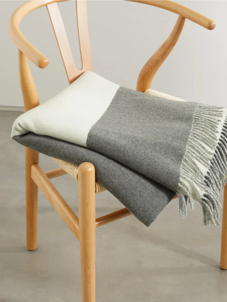 Brunello Cucinelli Fringed Cashmere Blanket