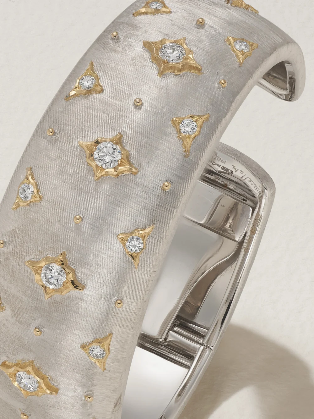 Close-up detail of the Buccellati 18-karat White and Yellow Gold Diamond Cuff