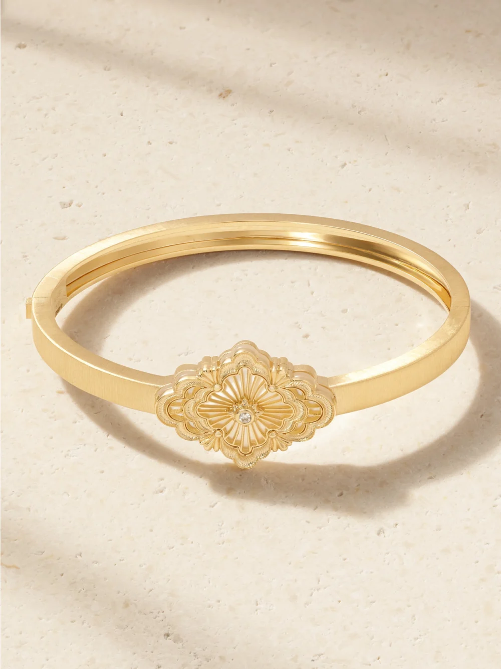 Buccellati Opera Tulle 18-karat Gold, Mother-of-pearl and Diamond Bangle in m
