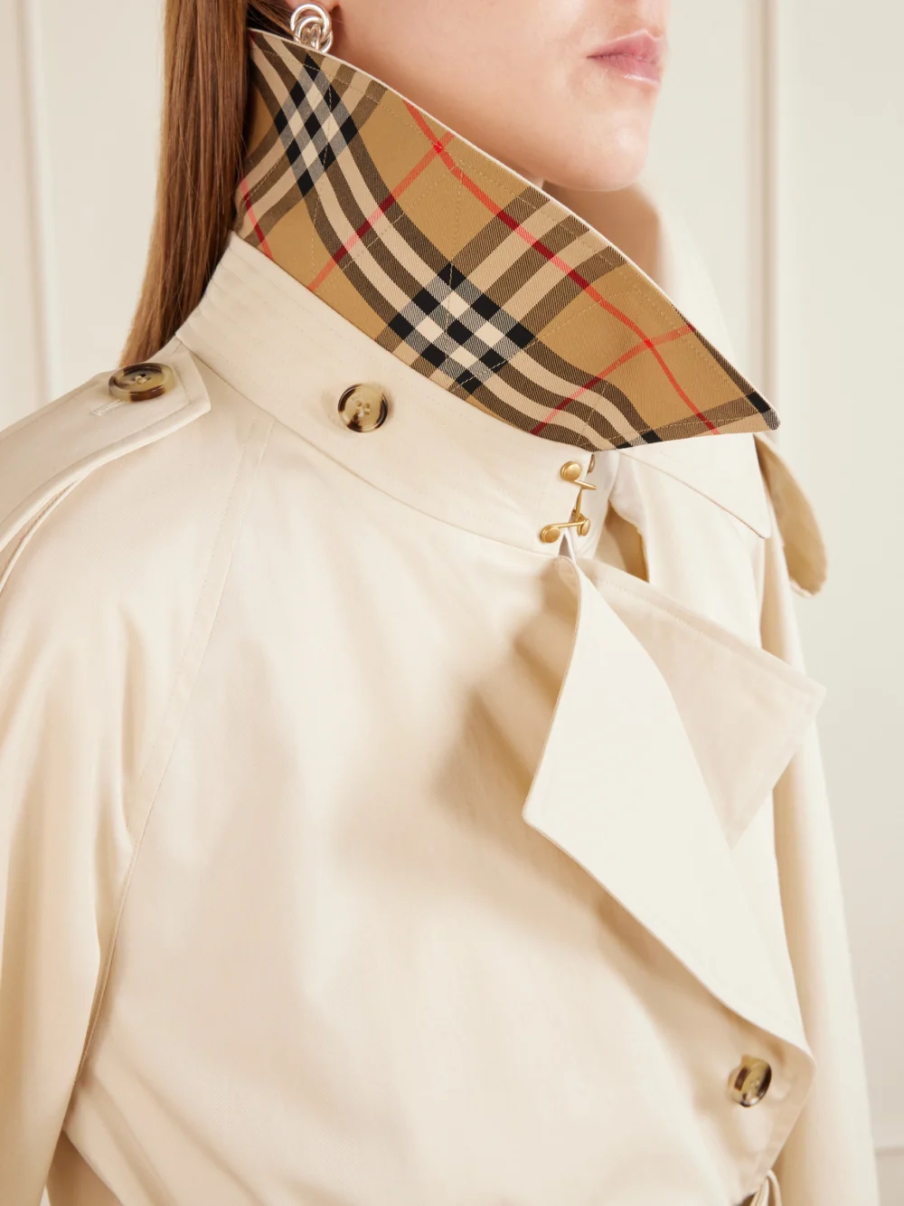 Close-up detail of the Burberry Fitzrovia Belted Cotton-gabardine Trench Coat