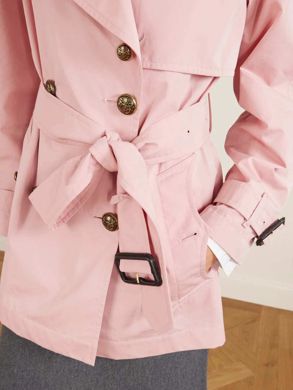 Close-up detail of the Burberry Fitzrovia Double-breasted Belted Cotton-poplin Trench Coat