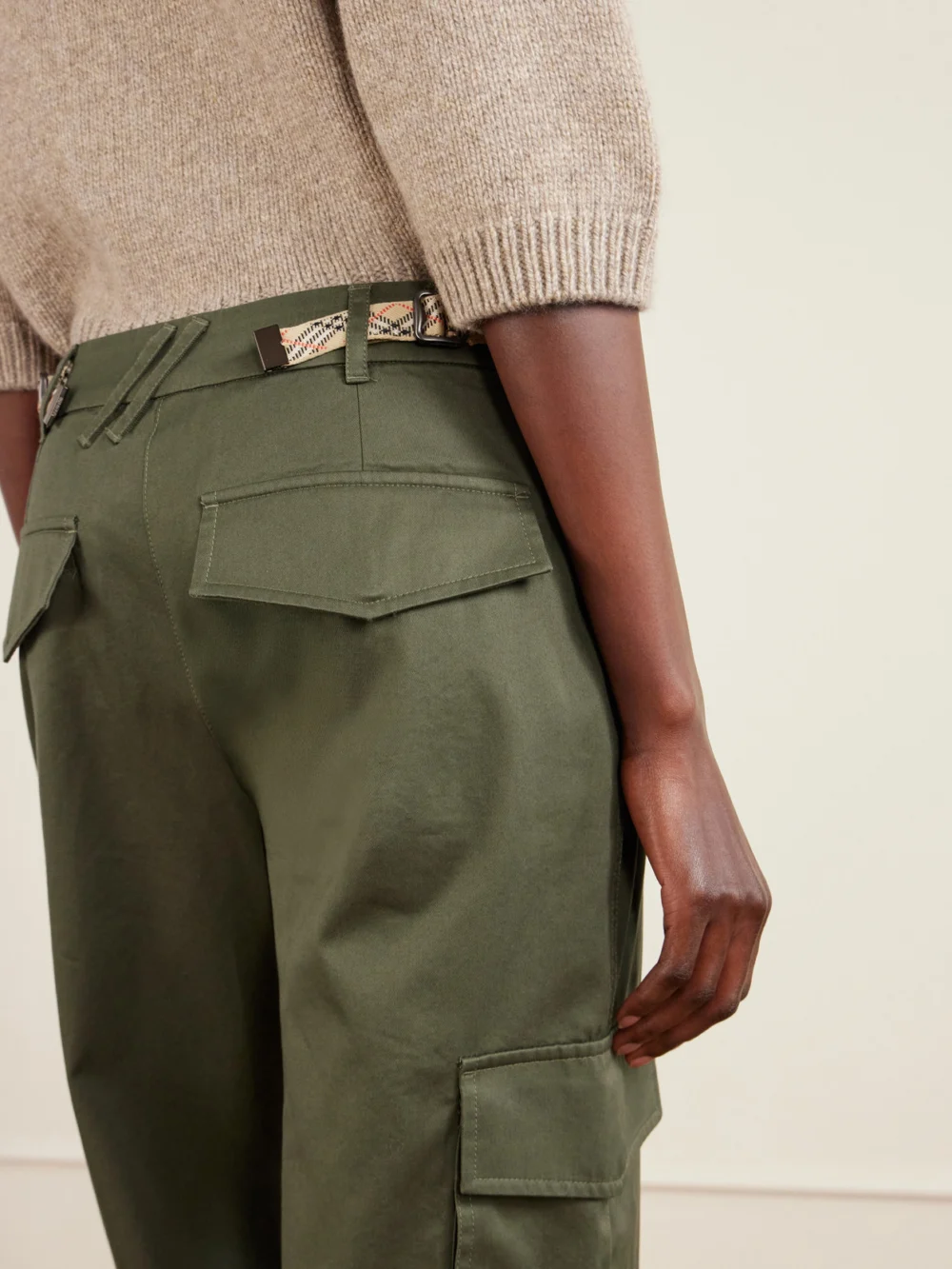 Close-up detail of the Burberry Freja Cotton-twill Straight-leg Pants