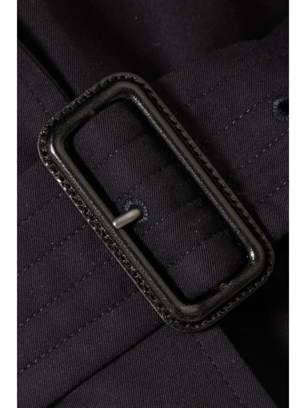 Close-up detail of the Burberry Kensington Long Organic Cotton-gabardine Trench Coat