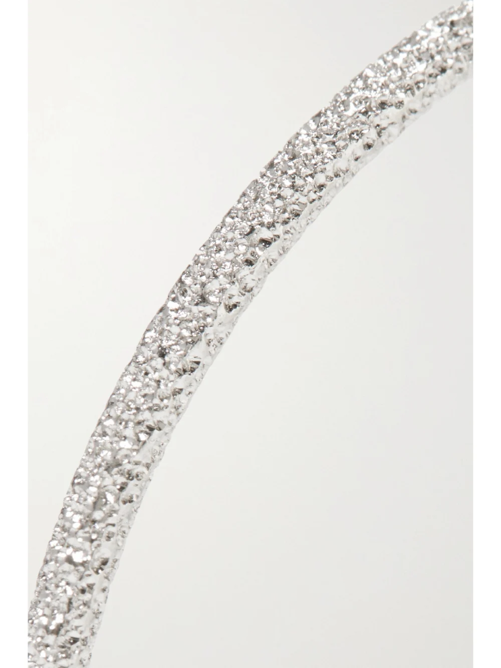 Close-up detail of the Carolina Bucci Florentine 18-karat White Gold Hoop Earrings
