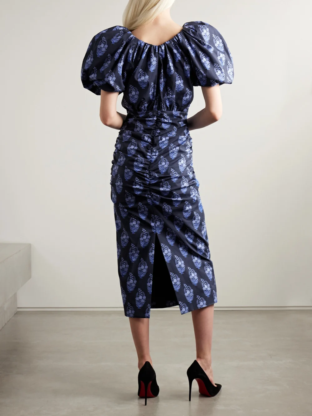 Back view of the Carolina Herrera Gathered Floral-print Cotton-blend Poplin Midi Dress