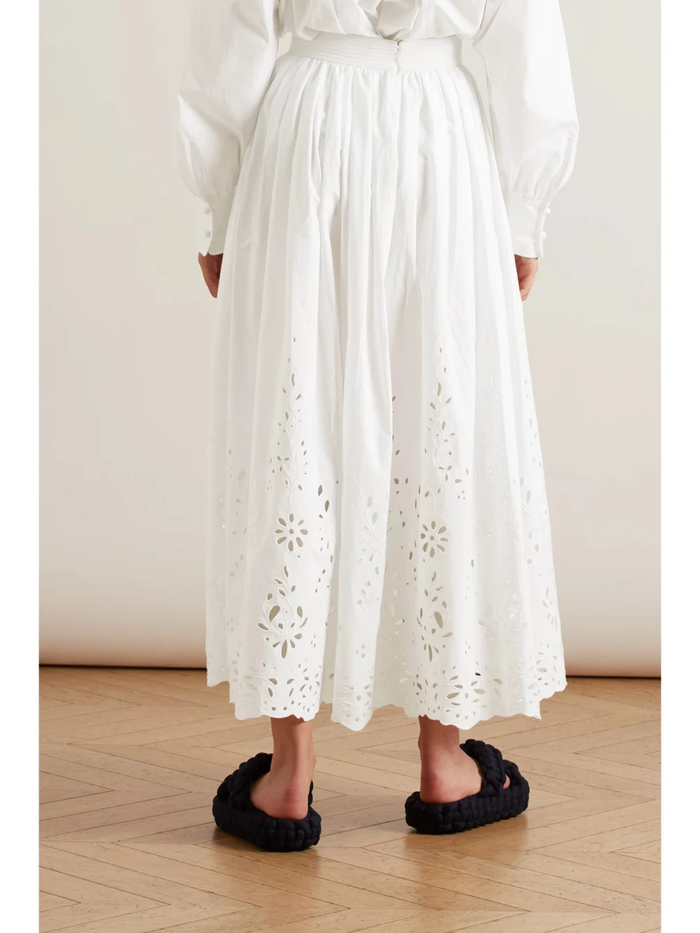 Back view of the Chloé Broderie Anglaise Cotton-poplin Skirt