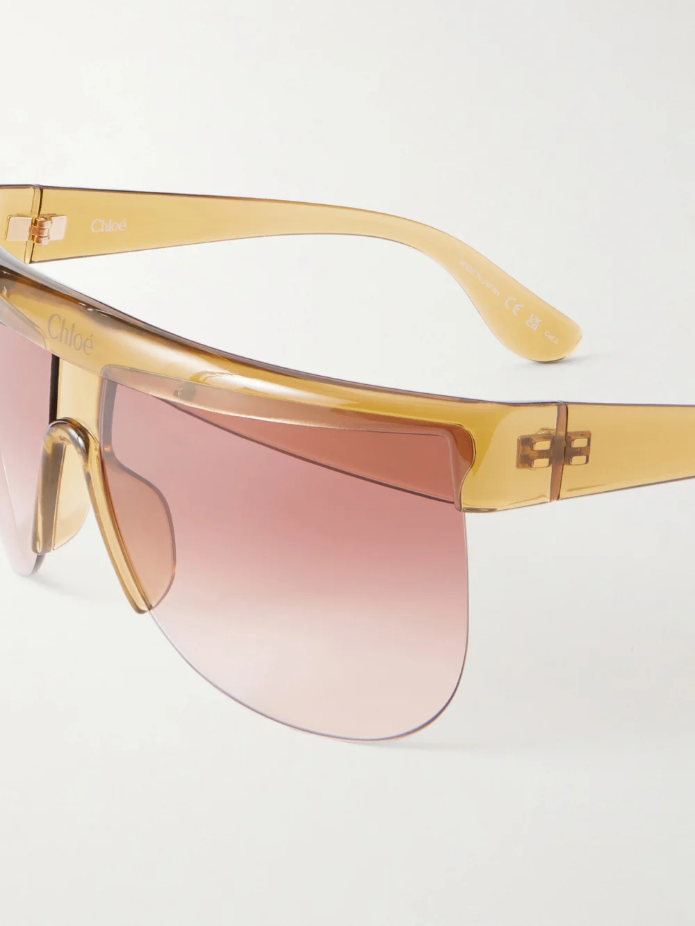 Close-up detail of the Chloé D-frame Injected Sunglasses