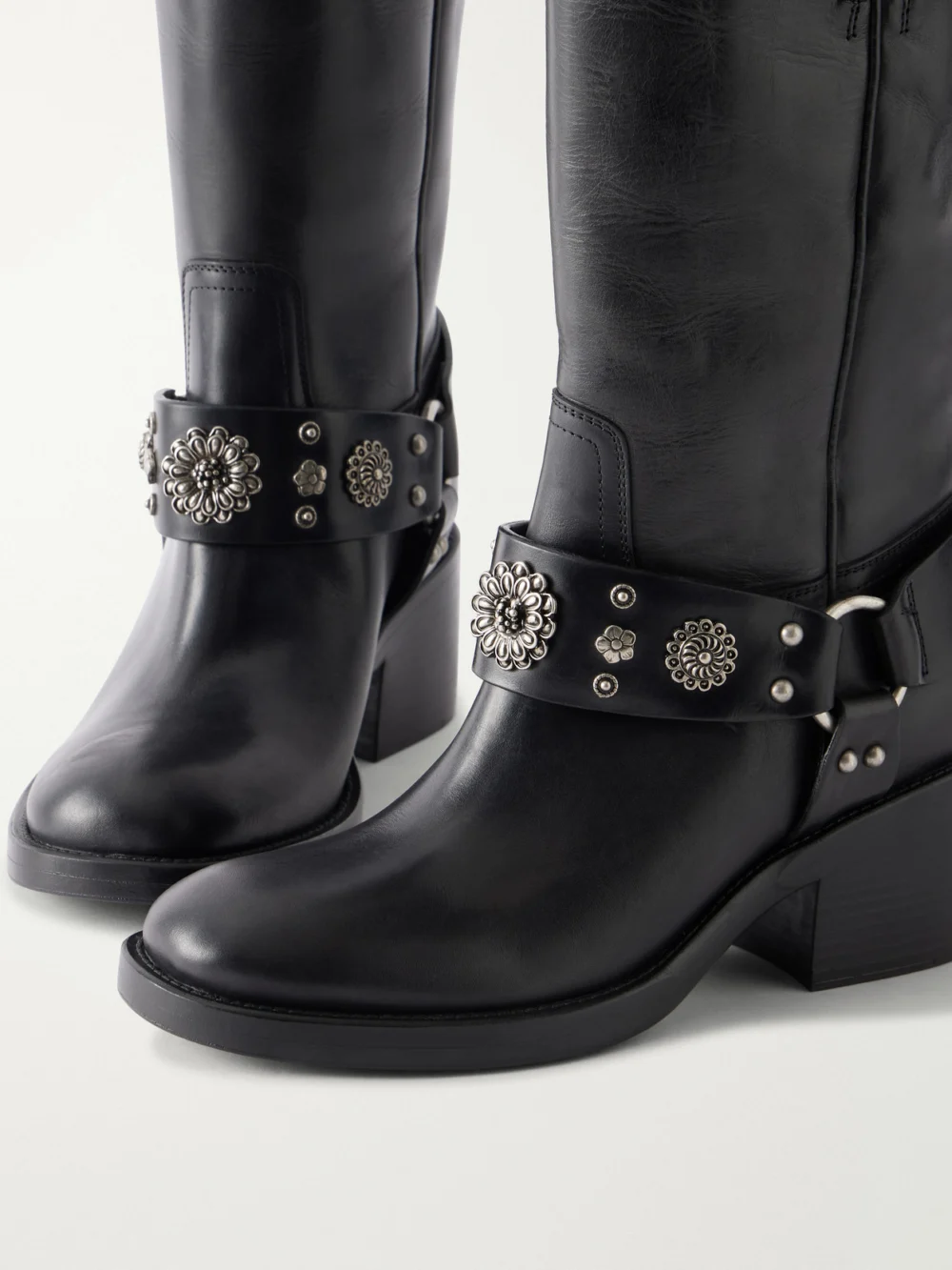 Close-up detail of the Chloé Dakota Stud-embellished Leather Knee Boots