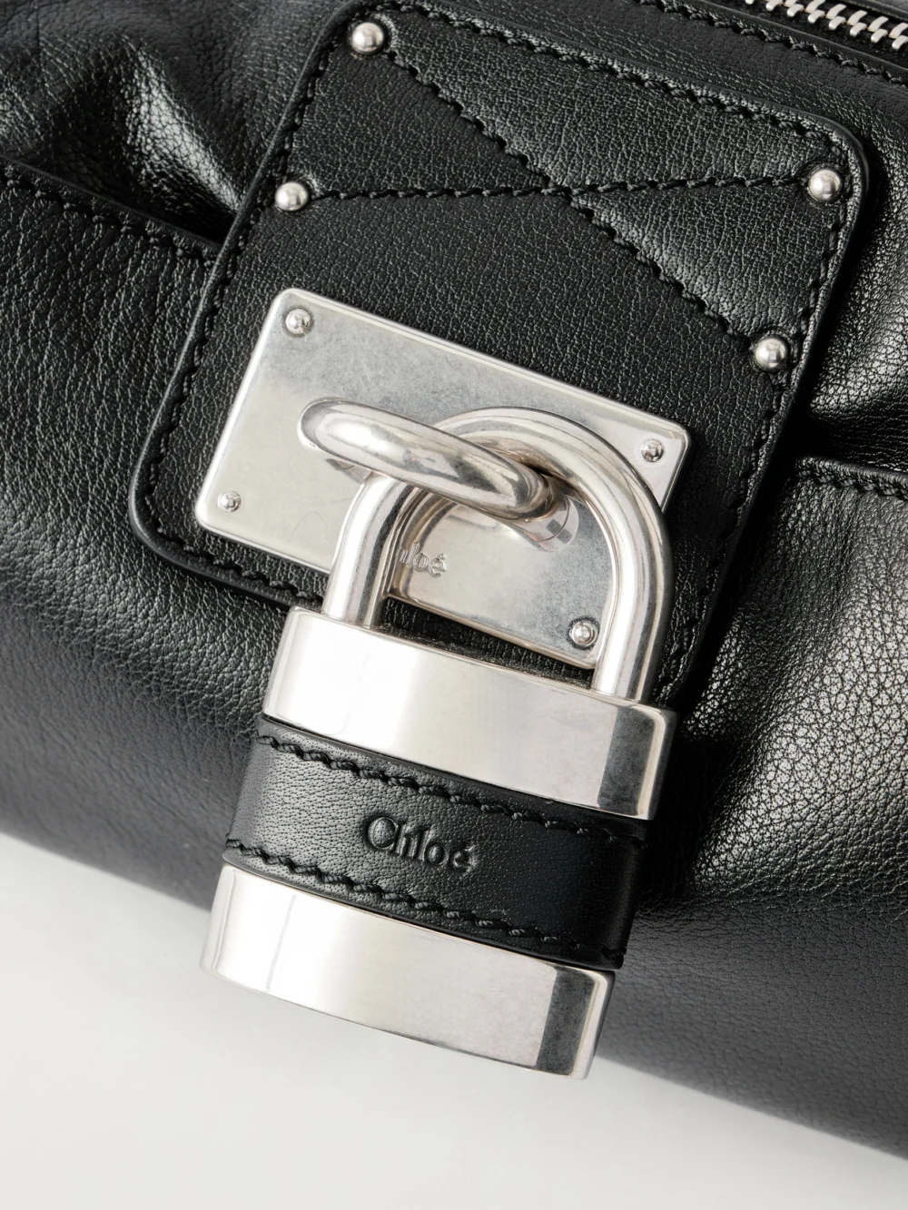 Close-up detail of the Chloé Paddington Leather Shoulder Bag