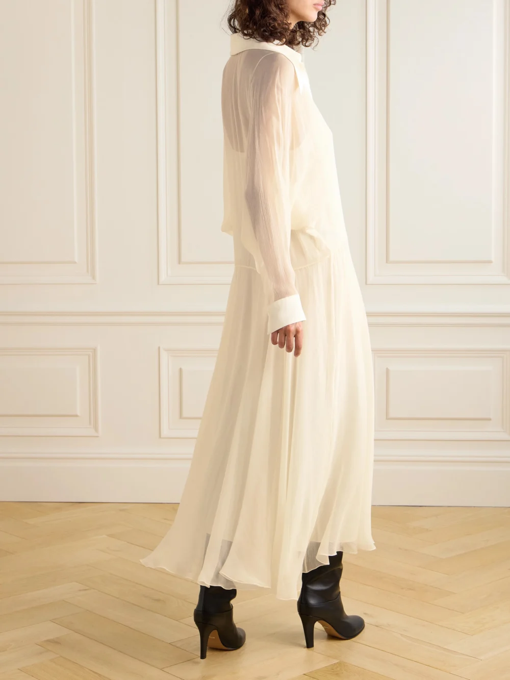 Back view of the Chloé Pleated Organic Silk-mousseline Midi Shirt Dress
