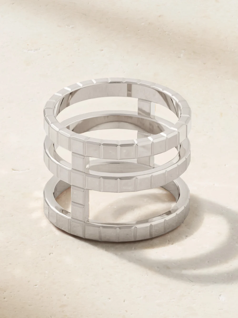 Back view of the Chopard Ice Cube 18-karat White Gold Diamond Ring