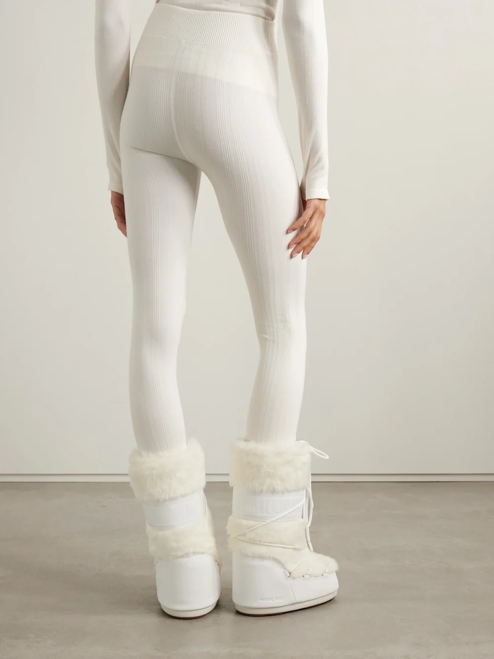 Back view of the Cordova Sol Ribbed-knit Leggings