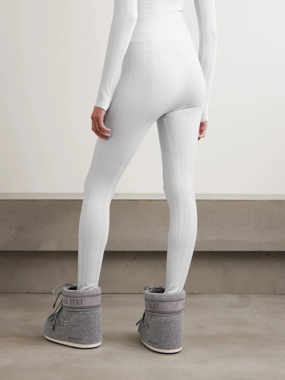 Back view of the Cordova Sol Ribbed-knit Leggings
