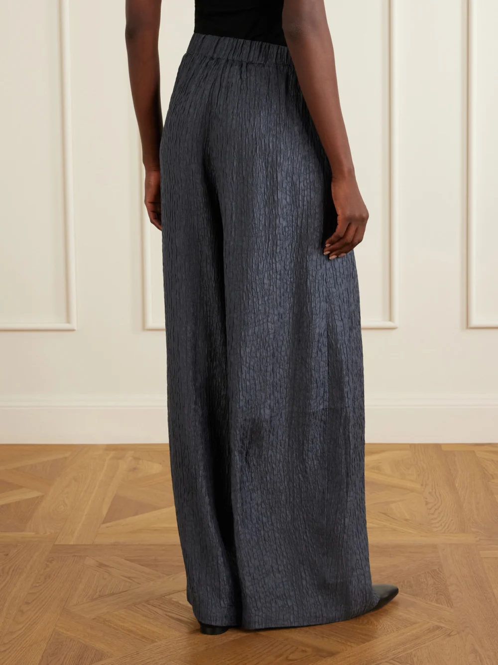 Back view of the Cortana Anhelo Crinkled Silk-charmeuse Wide-leg Pants