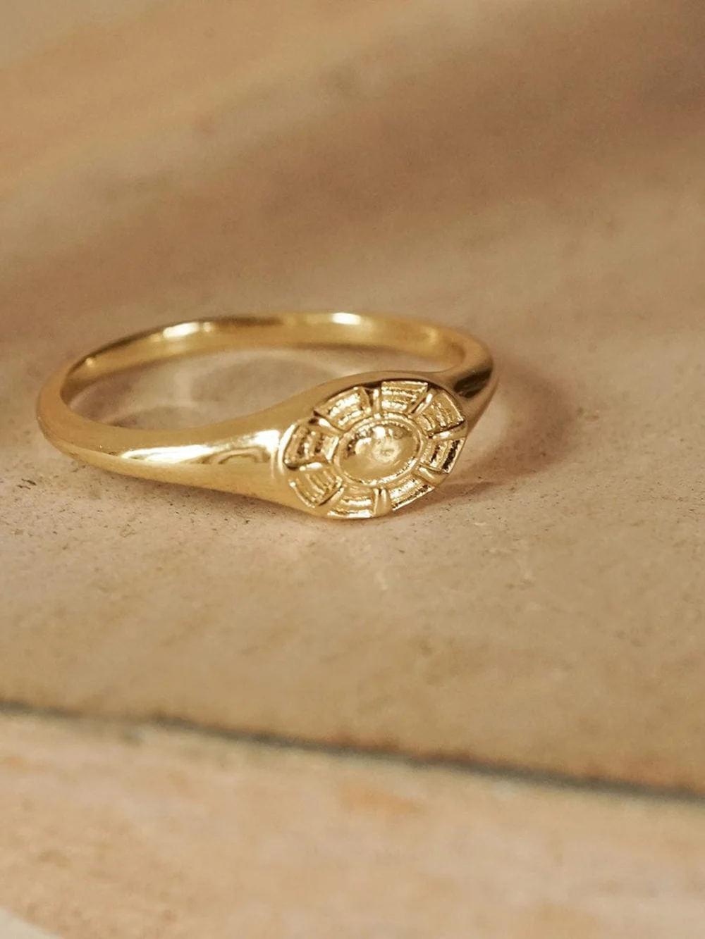 Daisy London Apollo Signet Ring 18ct Gold Plate, view 3