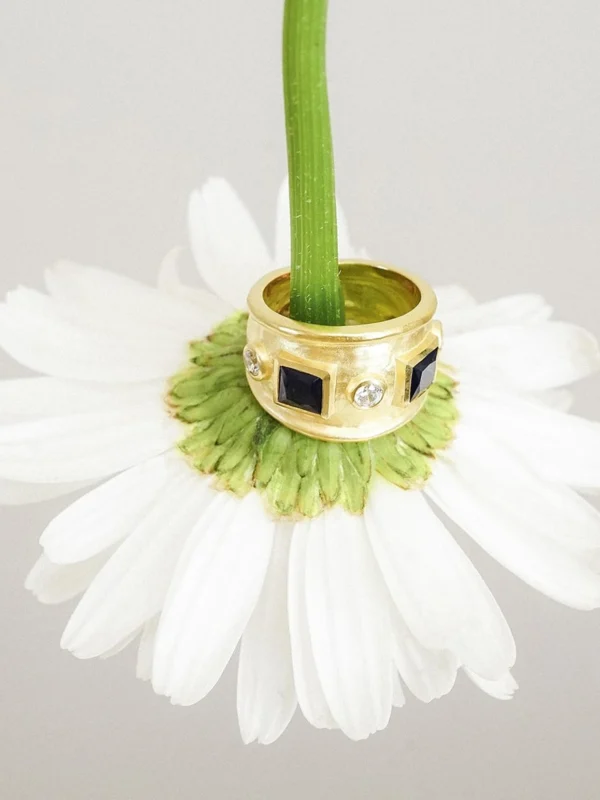 Daisy London Chunky Stone Textured Ring 18ct Gold Plate