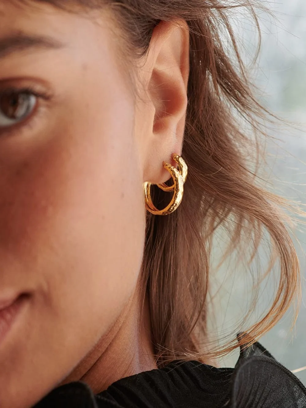 Daisy London Midi Textured Hoop Earrings 18ct Gold Plate, view 4