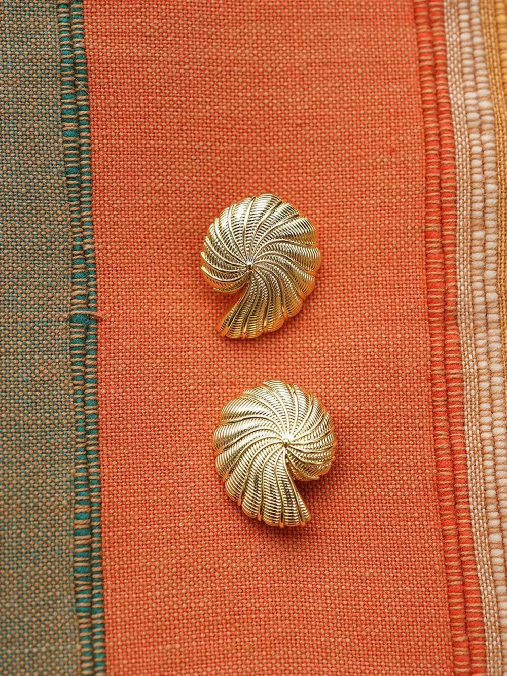 Daisy London Polly Oversized Shell Stud Earrings 18ct Gold Plate, view 3