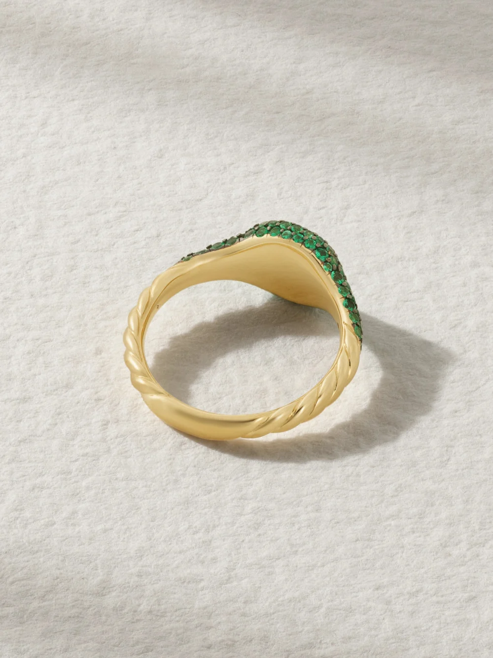 Back view of the David Yurman 18-karat Gold Emerald Pinky Ring