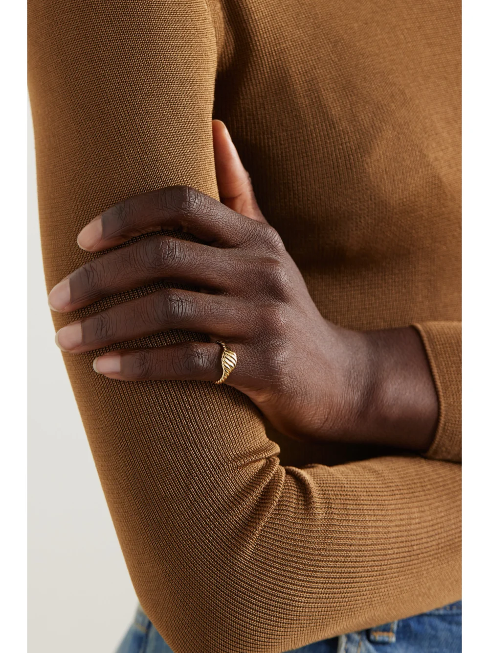 David Yurman 18-karat Gold Pinky Ring, styled view