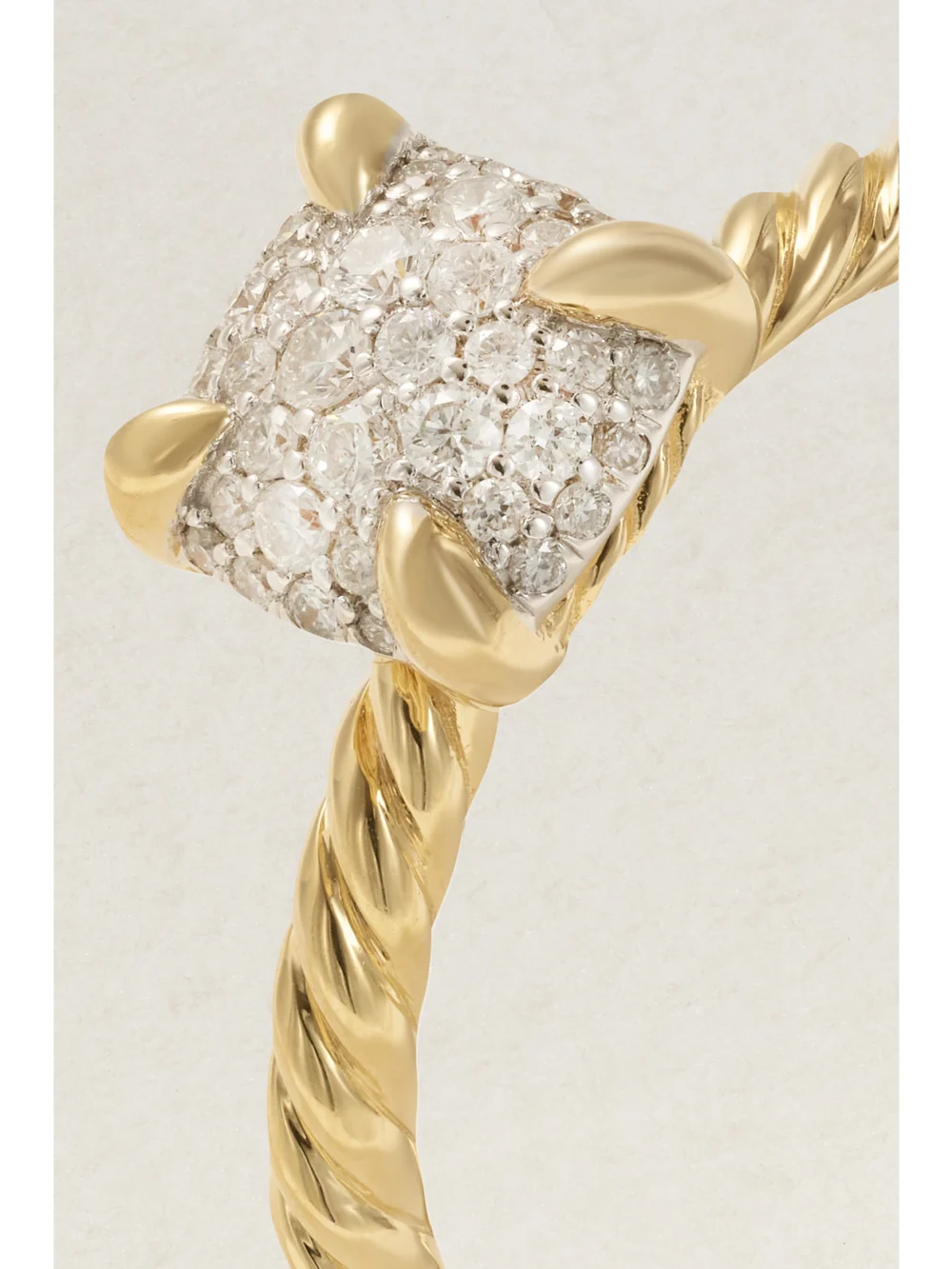 Close-up detail of the David Yurman Chatelaine 18-karat Gold Diamond Ring