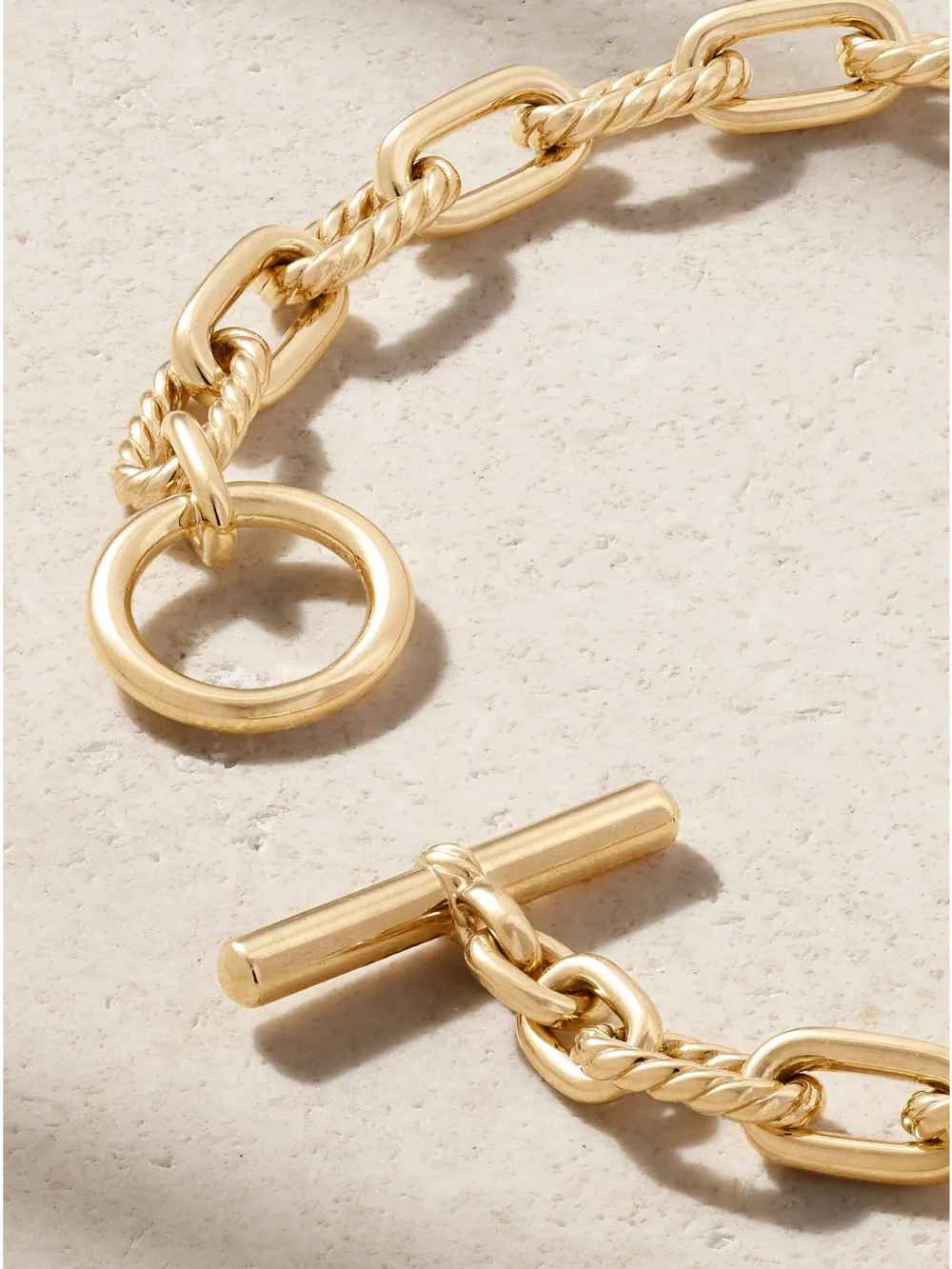 Close-up detail of the David Yurman Dy Madison® 18-karat Gold Bracelet