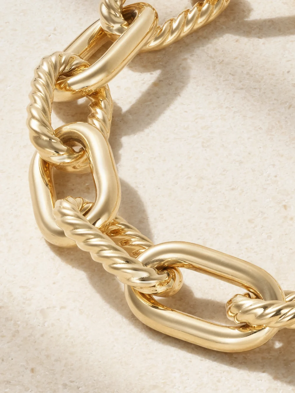 Close-up detail of the David Yurman Dy Madison® 18-karat Gold Bracelet