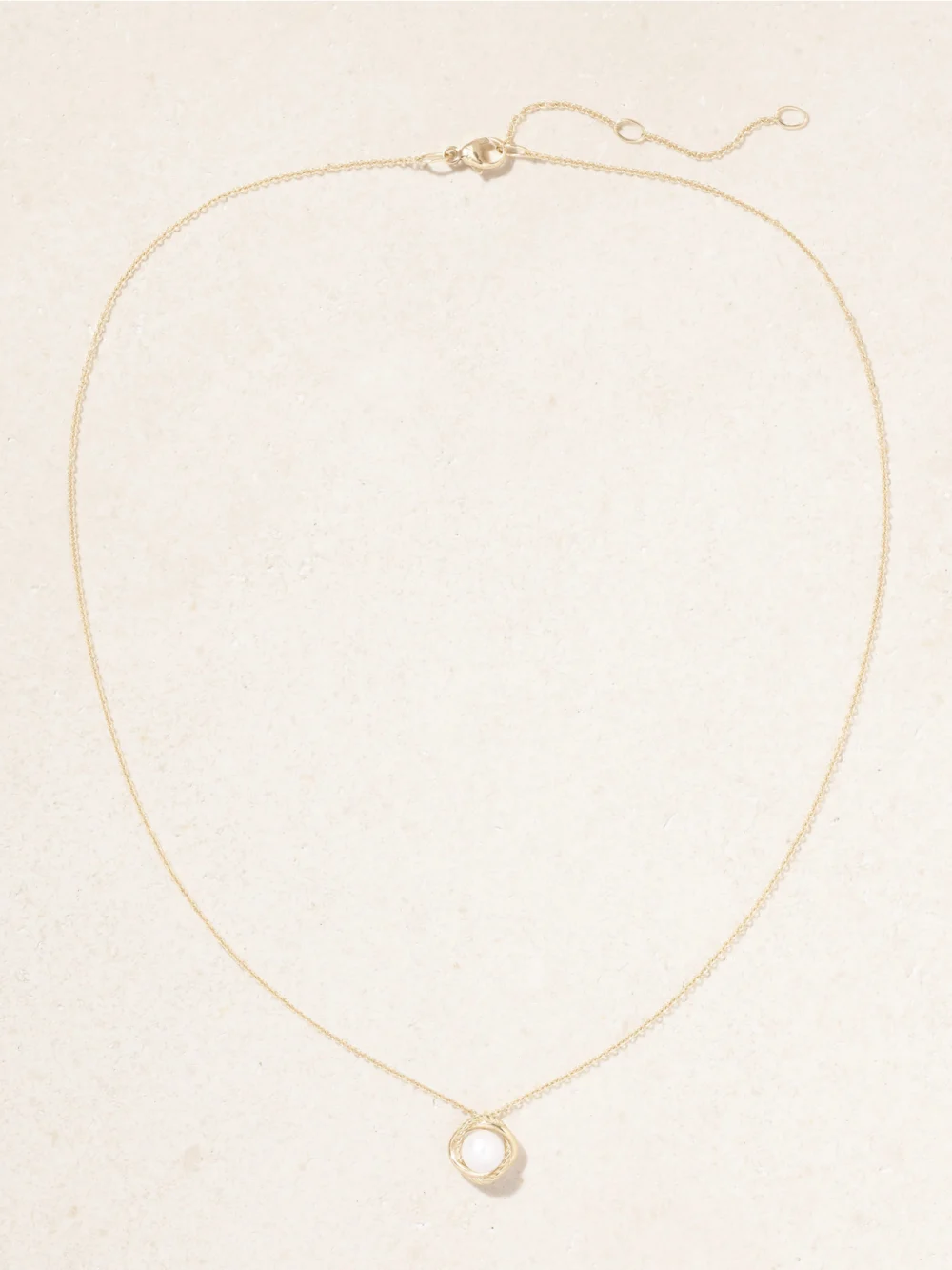 Close-up detail of the David Yurman Infinity 18-karat Gold Pearl Necklace