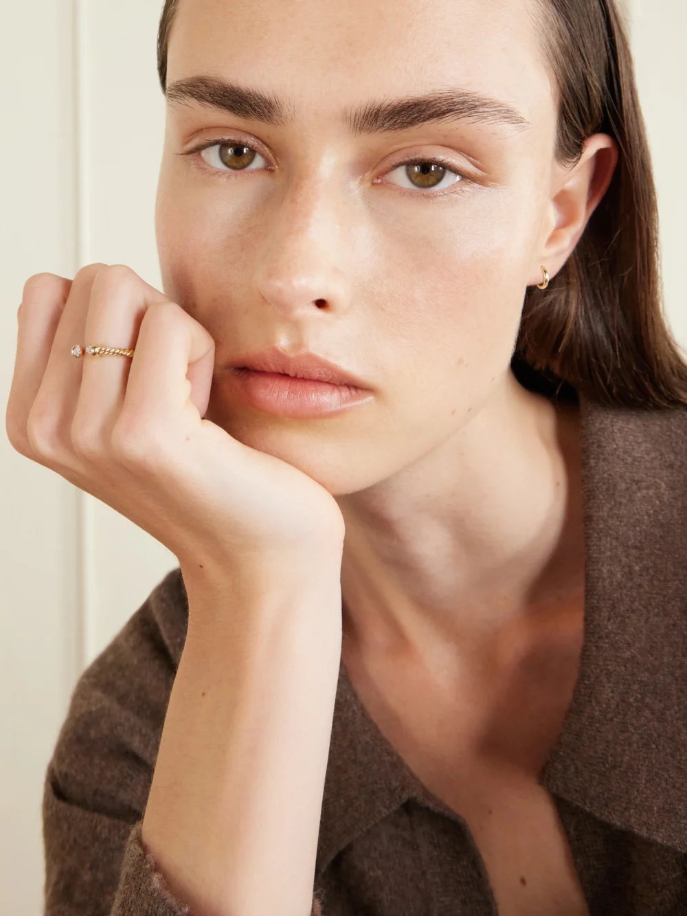 David Yurman Micro Cablespira® 18-karat Gold Diamond Ring, styled view