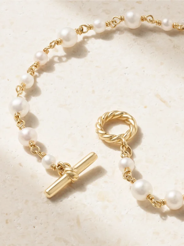 Back view of the David Yurman Pearl Classics 18-karat Gold Pearl Bracelet