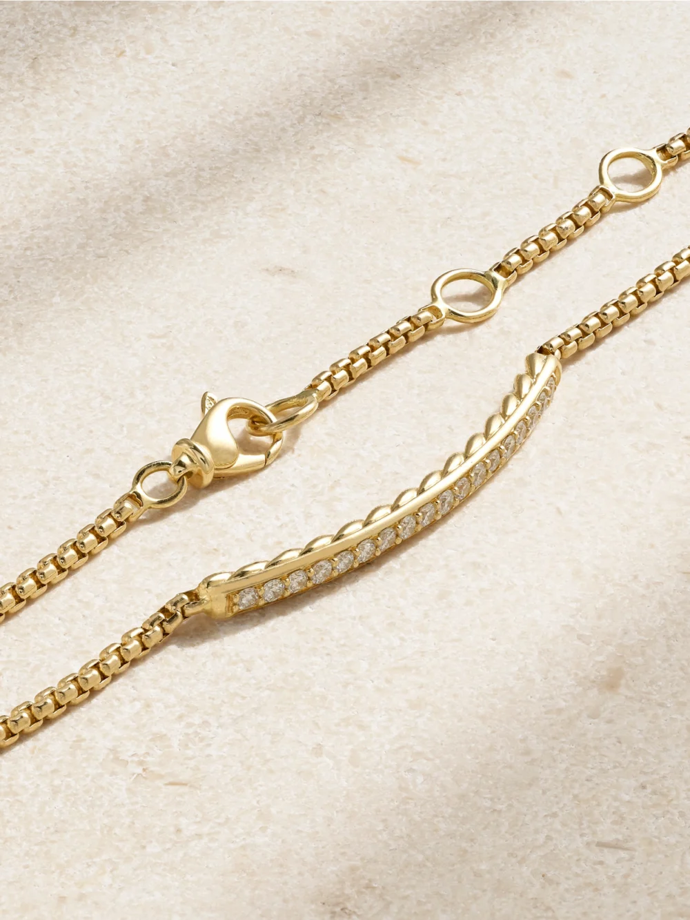 Close-up detail of the David Yurman Petite Pavé 18-karat Gold Diamond Bracelet