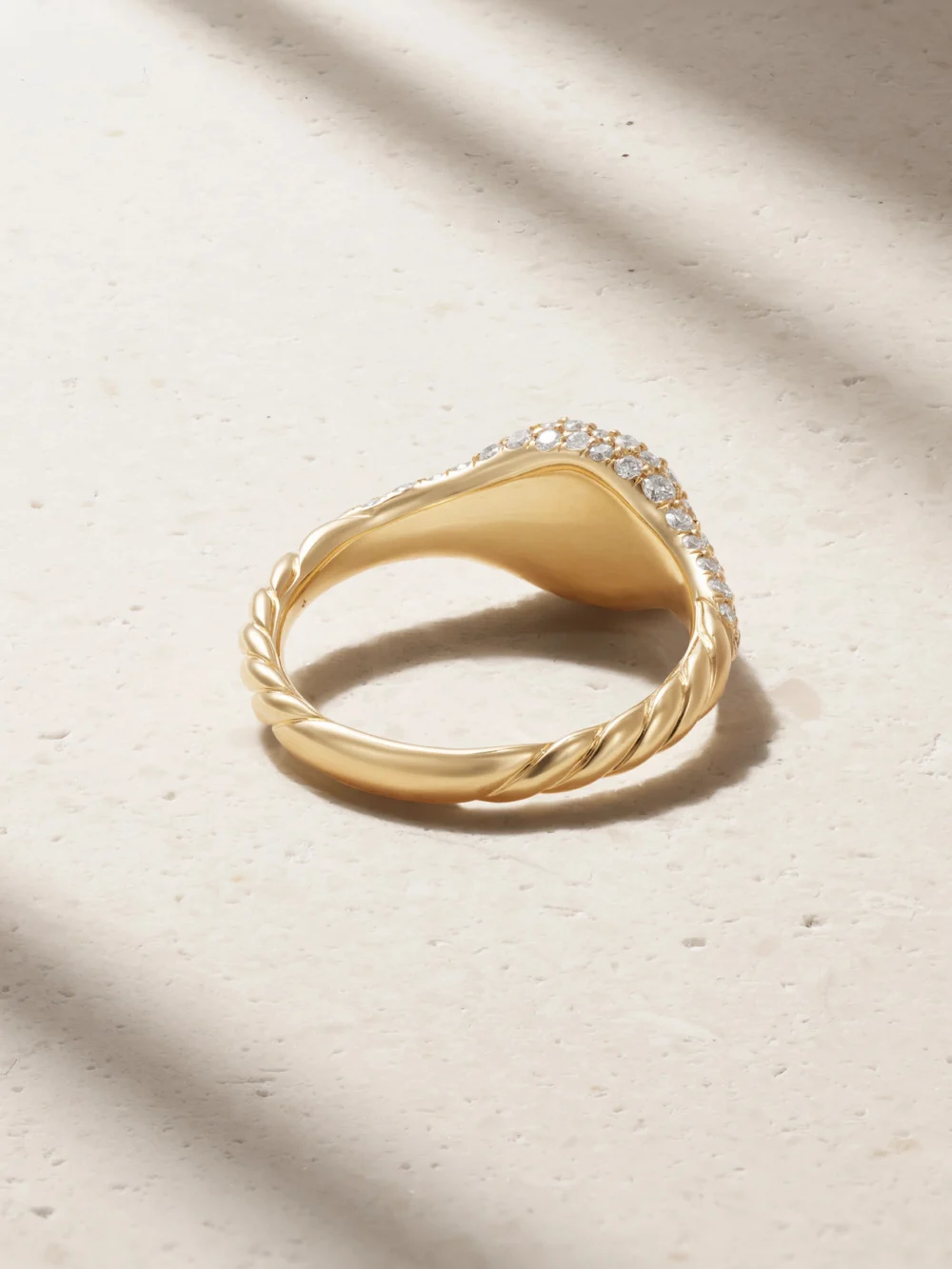 Back view of the David Yurman Petite Pavé 18-karat Gold Diamond Pinky Ring