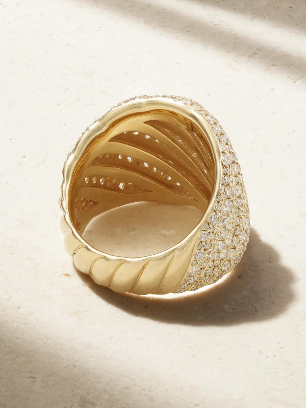 Back view of the David Yurman Sculpted Cable 18-karat Gold Diamond Ring