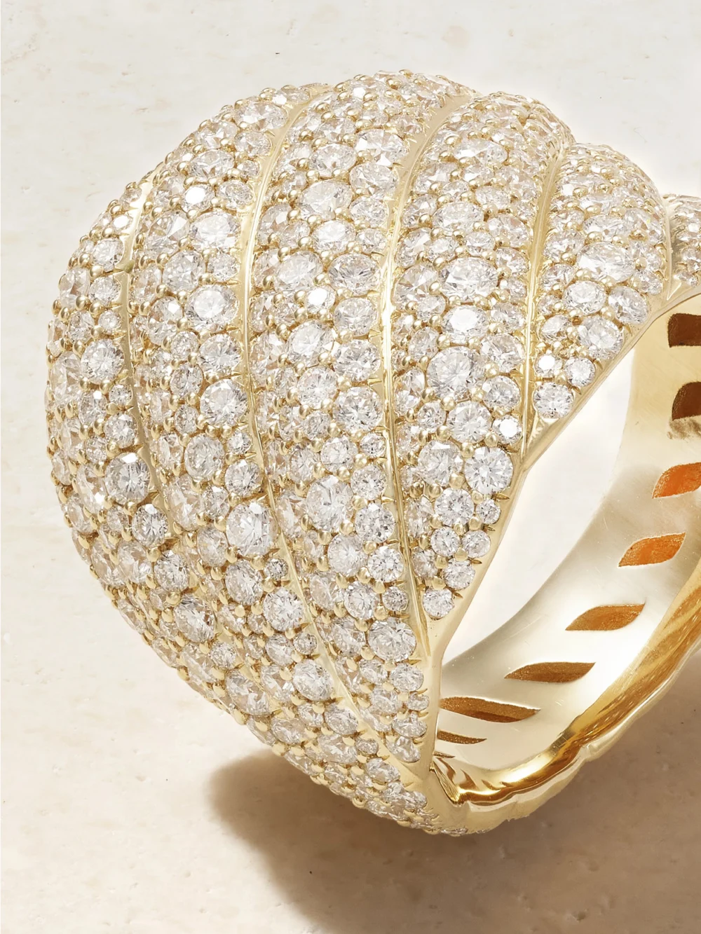Close-up detail of the David Yurman Sculpted Cable 18-karat Gold Diamond Ring