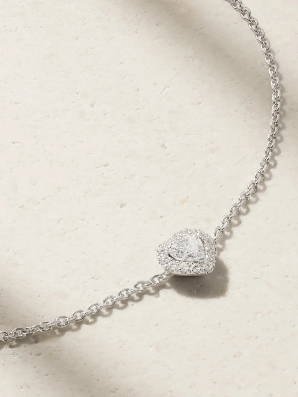 Close-up detail of the De Beers London Aura Solitare 18-karat White Gold Diamond Bracelet