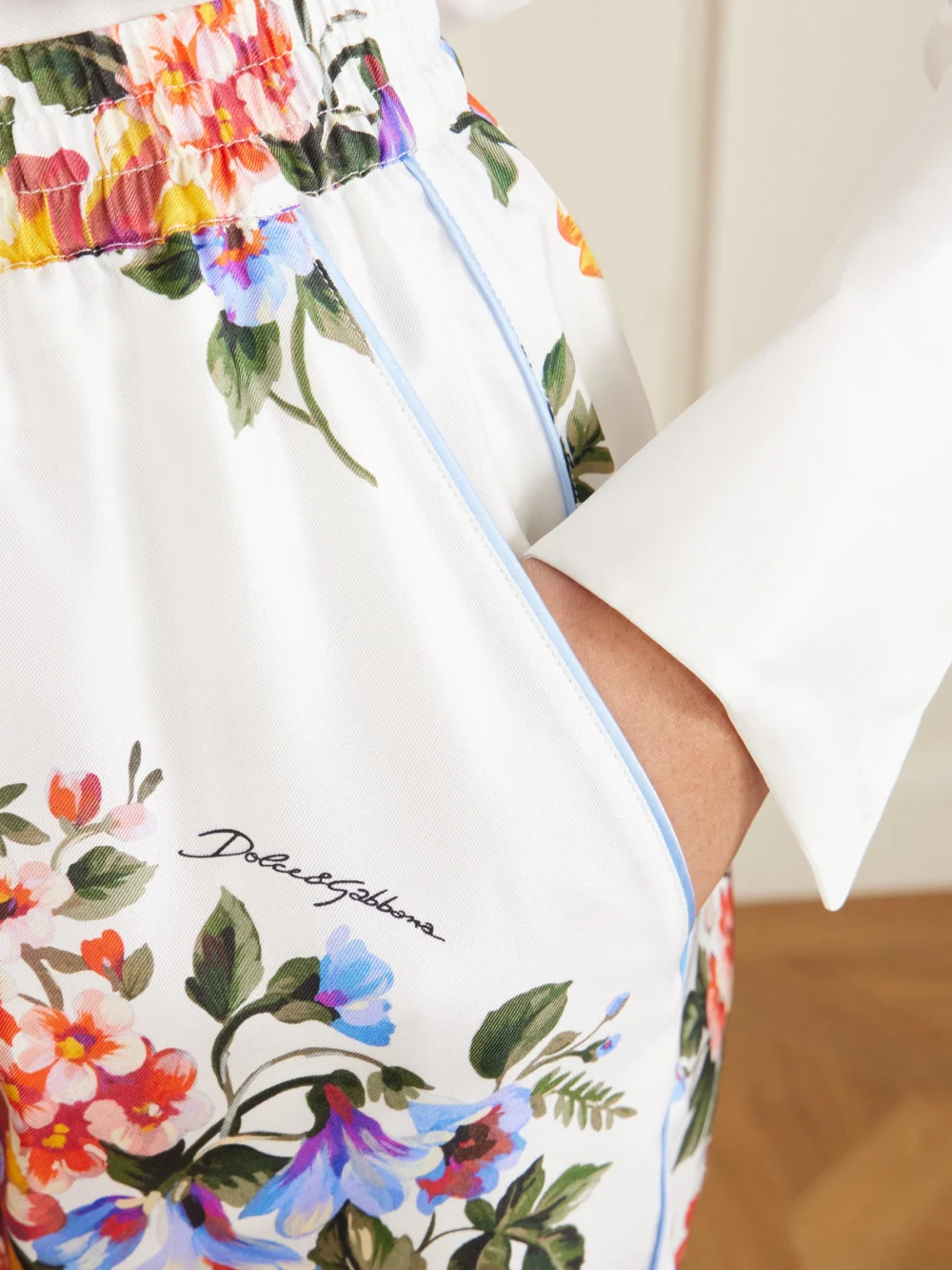 Close-up detail of the Dolce & Gabbana Floral-print Silk-twill Shorts
