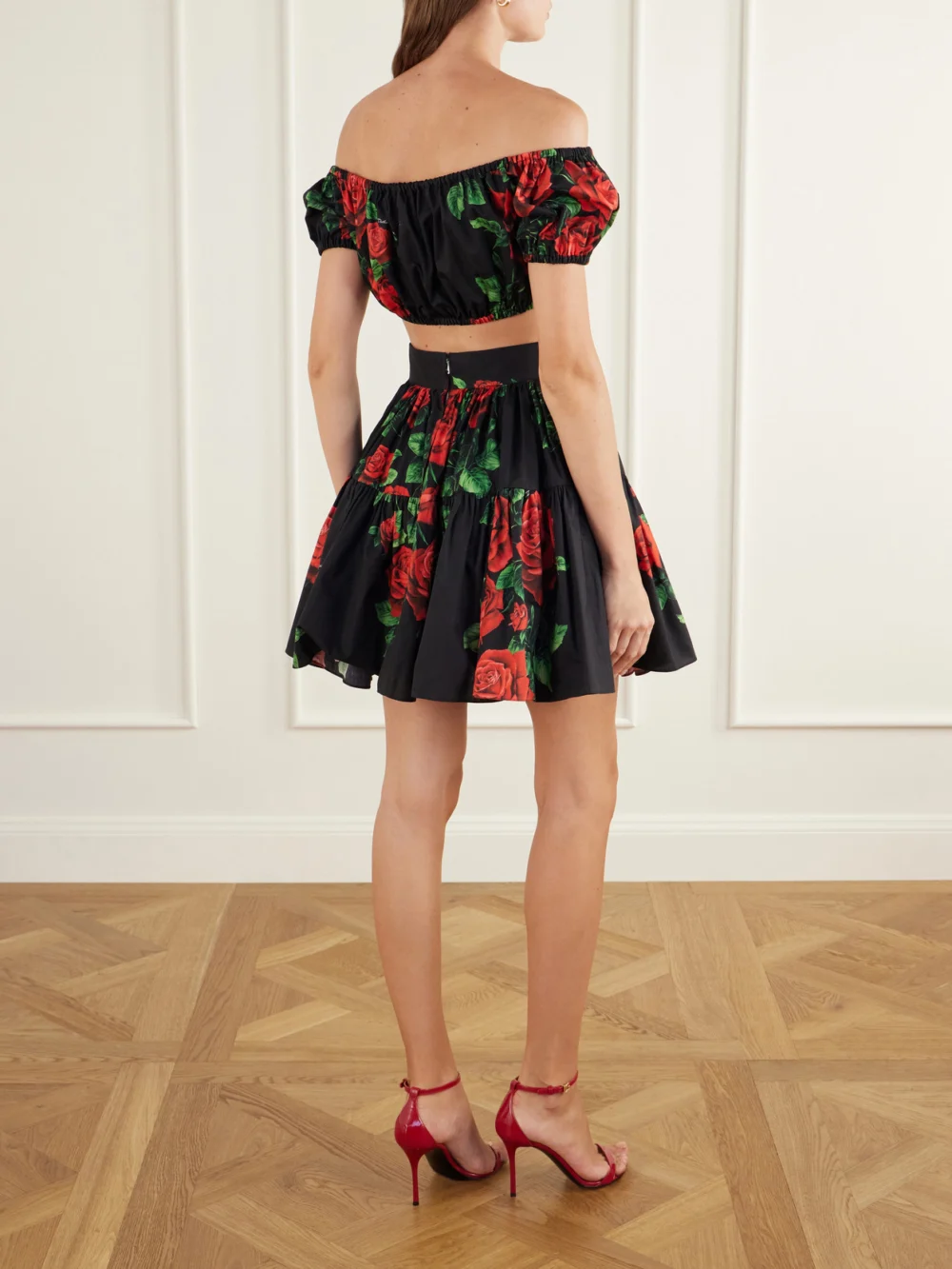 Back view of the Dolce & Gabbana Off-the-shoulder Cropped Floral-print Cotton-poplin Top