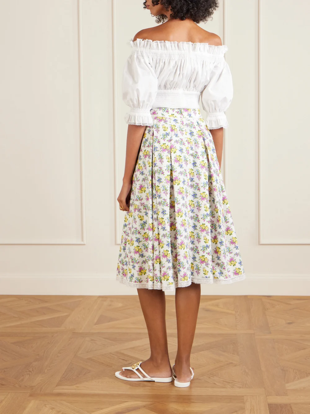 Back view of the Dolce & Gabbana Pleated Floral-print Cotton-poplin Midi Skirt