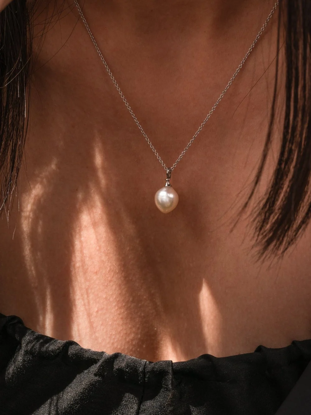 Dower & Hall 9k Gold & South Sea Pearl Waterfall Pendant, view 6