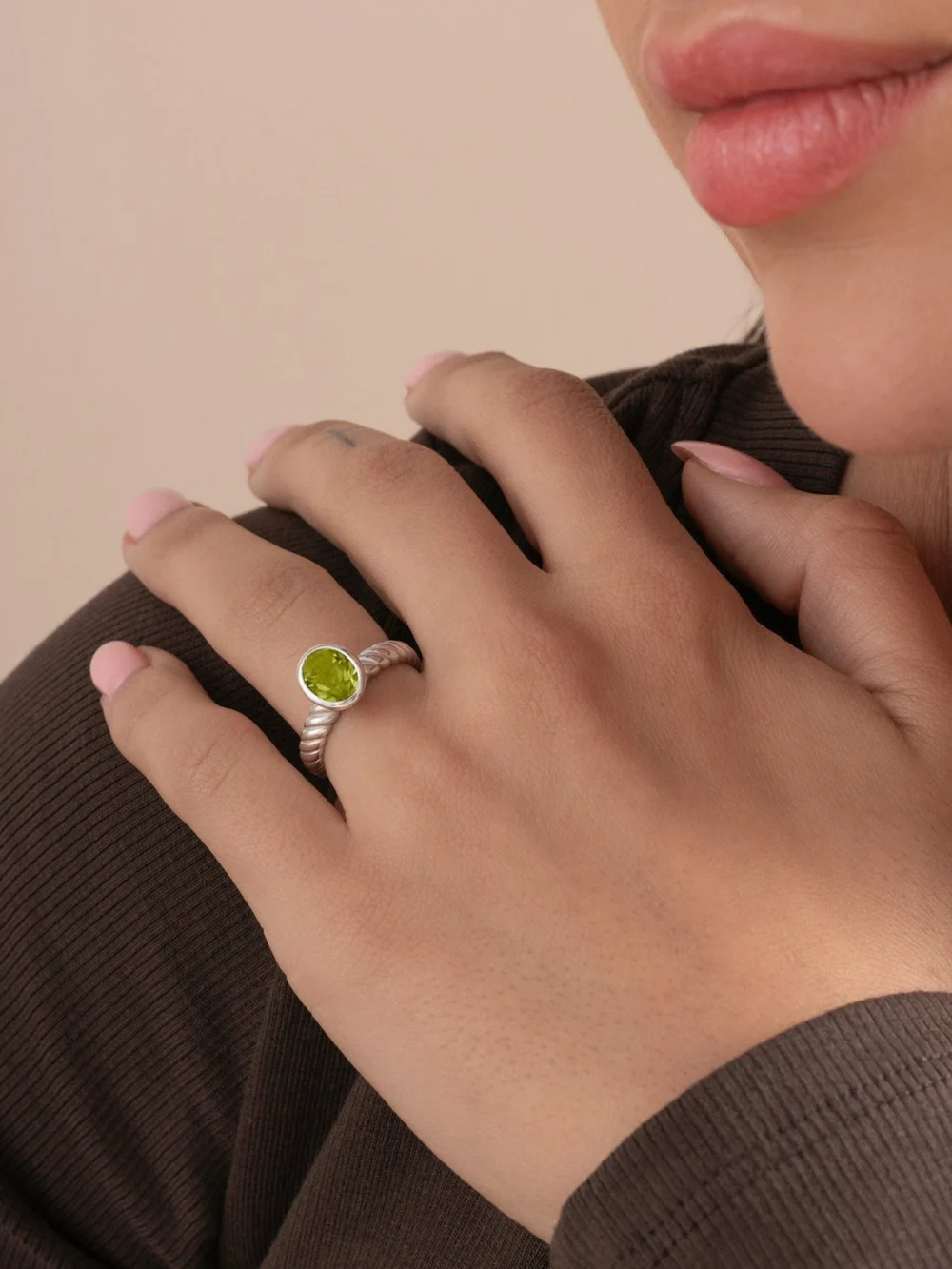 Dower & Hall Oval Peridot Twist Twinkle Ring, view 3