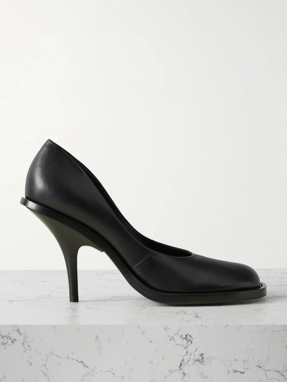 Dries Van Noten Leather Pumps in black