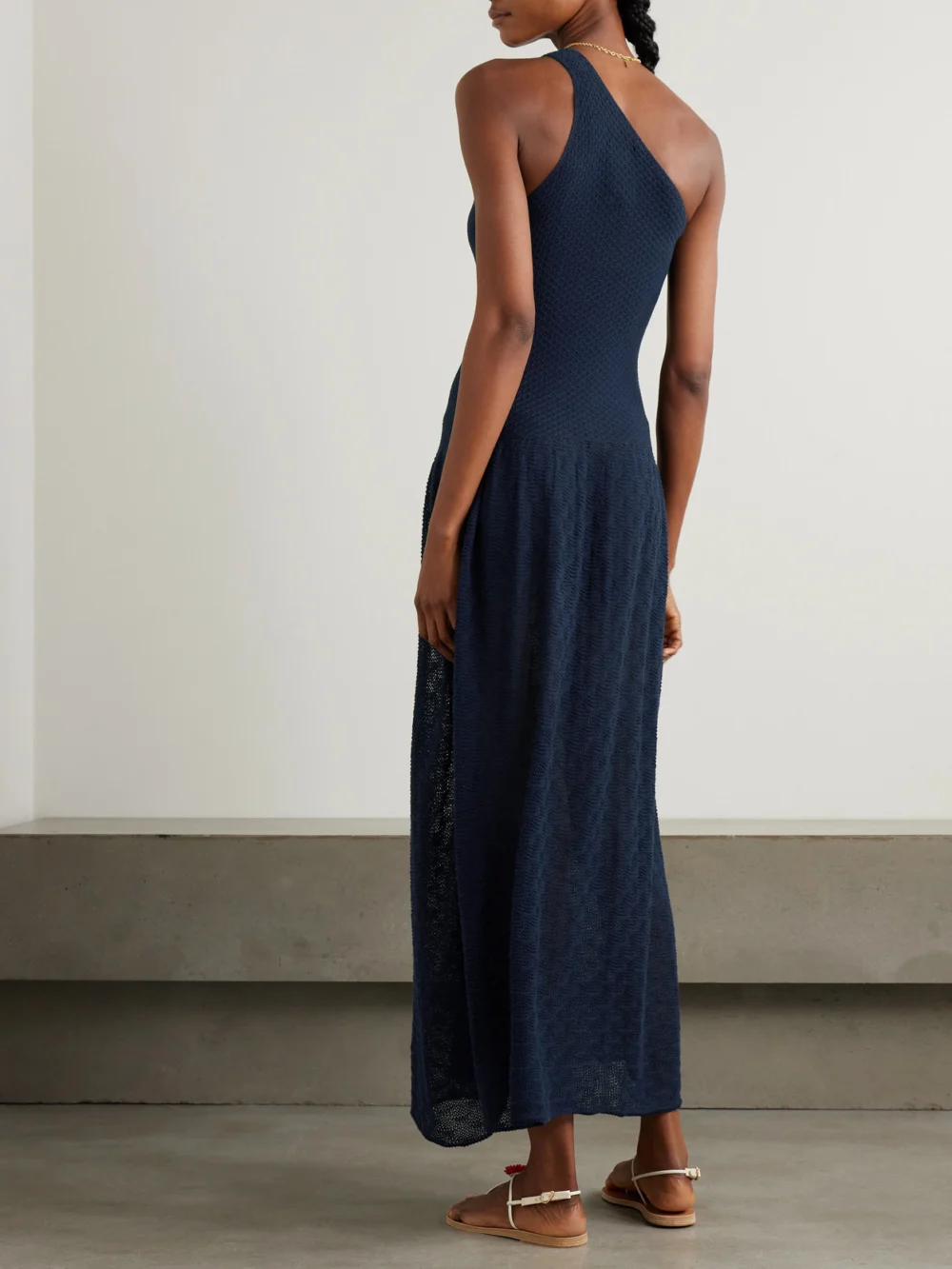 Back view of the Escvdo Cayo One-shoulder Cotton Maxi Dress