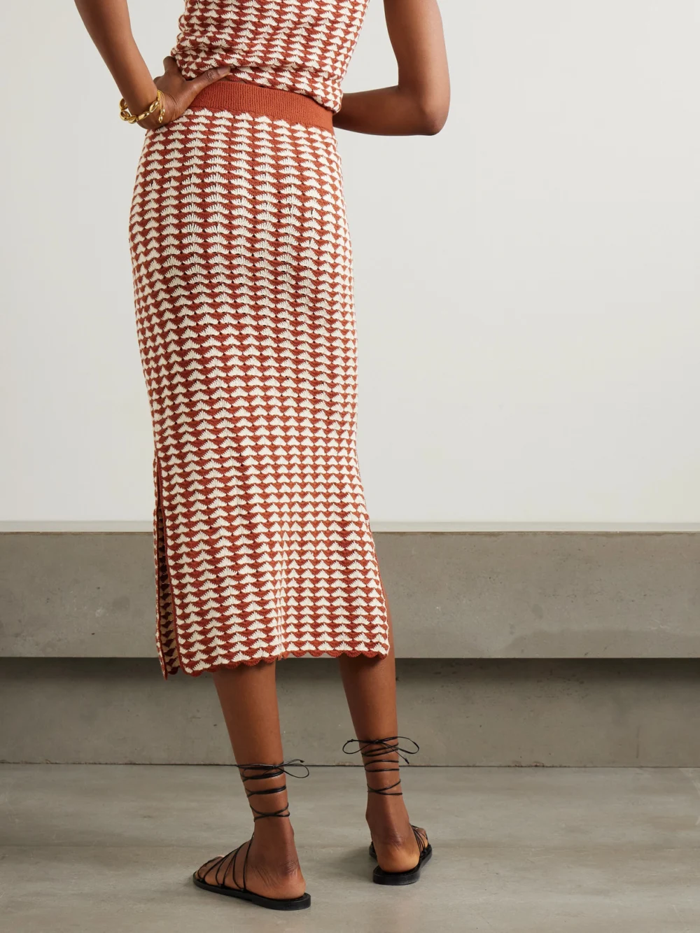 Back view of the Escvdo Motupe Crocheted Cotton Midi Skirt