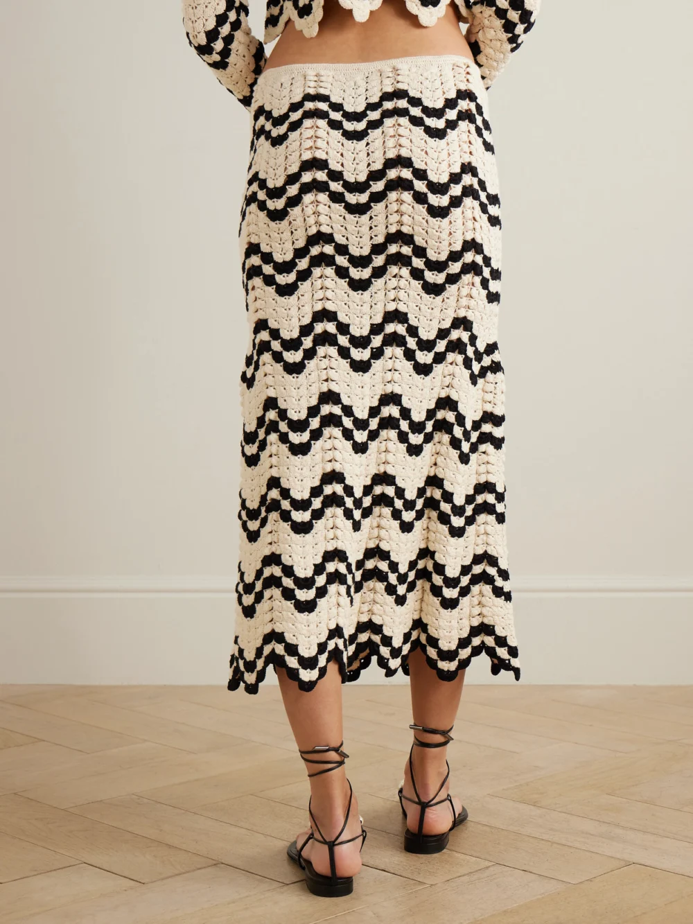 Back view of the Escvdo Safi Scalloped Crocheted Cotton Midi Skirt