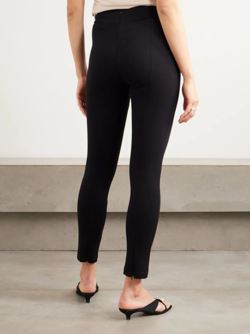 Back view of the Esse Studios Alba Stretch-jersey Leggings