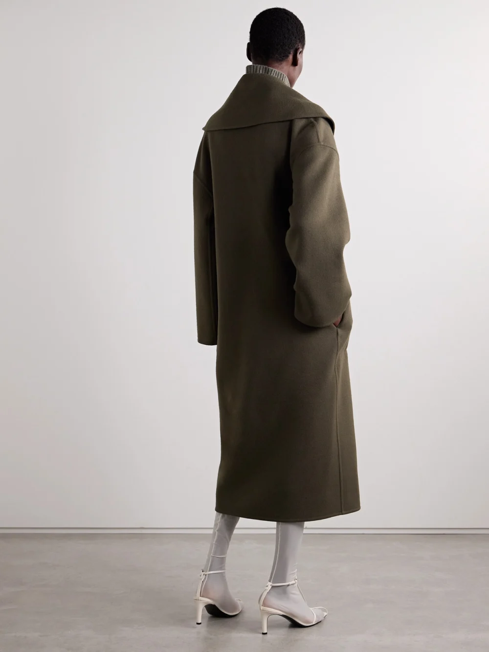 Back view of the Fforme Carlson Double-breasted Wool Coat