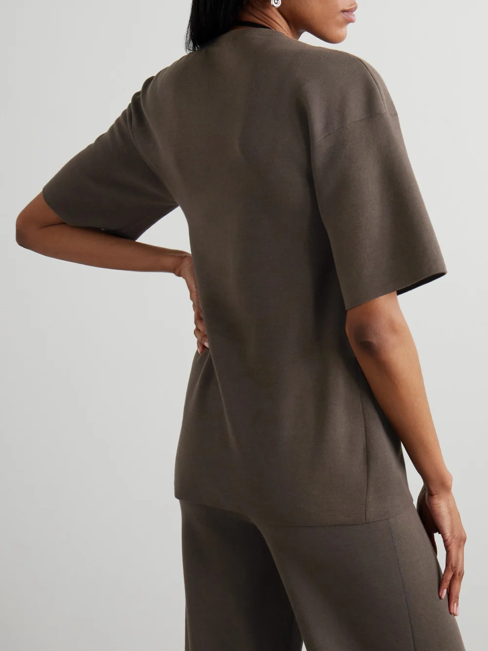 Back view of the Fforme Dwyn Wool and Cotton-blend T-shirt