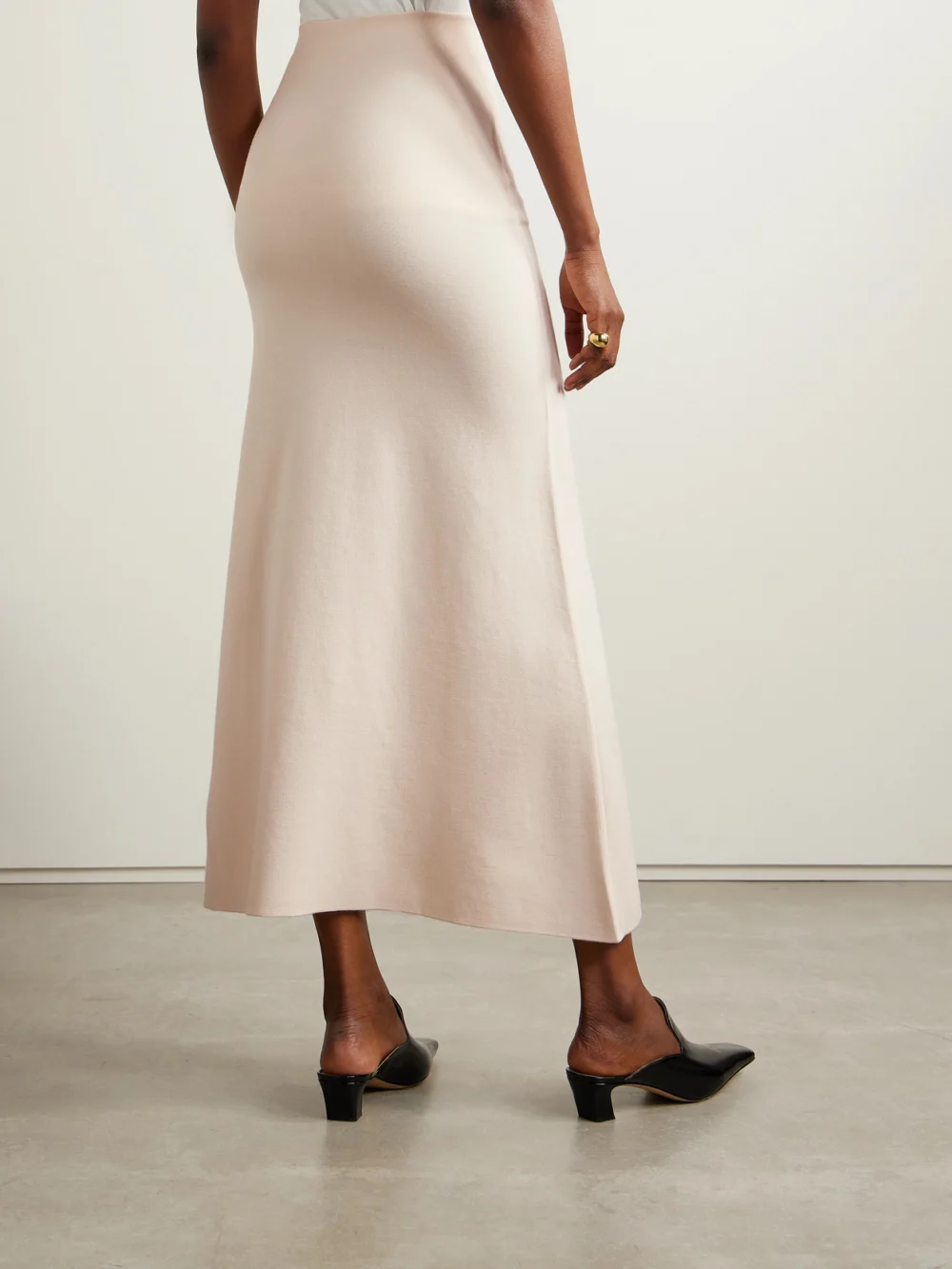 Back view of the Fforme Robyn Wool-blend Maxi Skirt